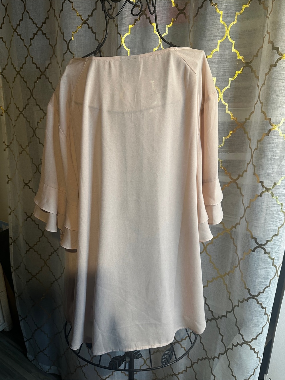 Light Pink V-Neck Ruffle Sleeve Blouse 2X - Picture 6 of 6